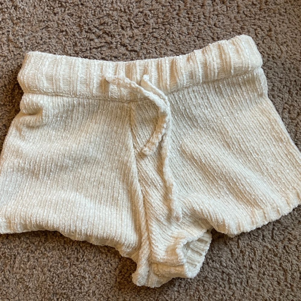 WHITEFOX KNIT SHORTS